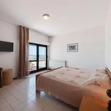 Pretty In With Private Terrace Apartmán *